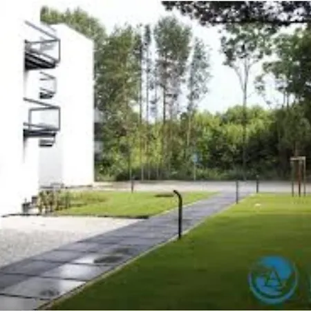 365 Linea Apartment Piest'any