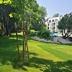 365 Apartmany Linea شقة