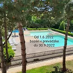 شقة 365 Apartmany Linea *